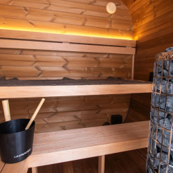 Sauna Exterior de Vapor HOLLS'S Onyxia Cube Thermowood para 4 Personas